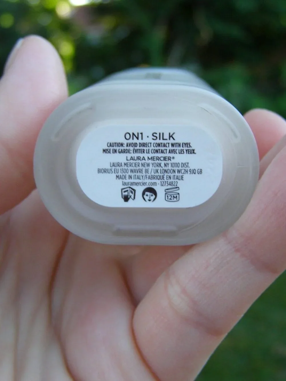 NEW Laura Mercier Real Flawless Foundation